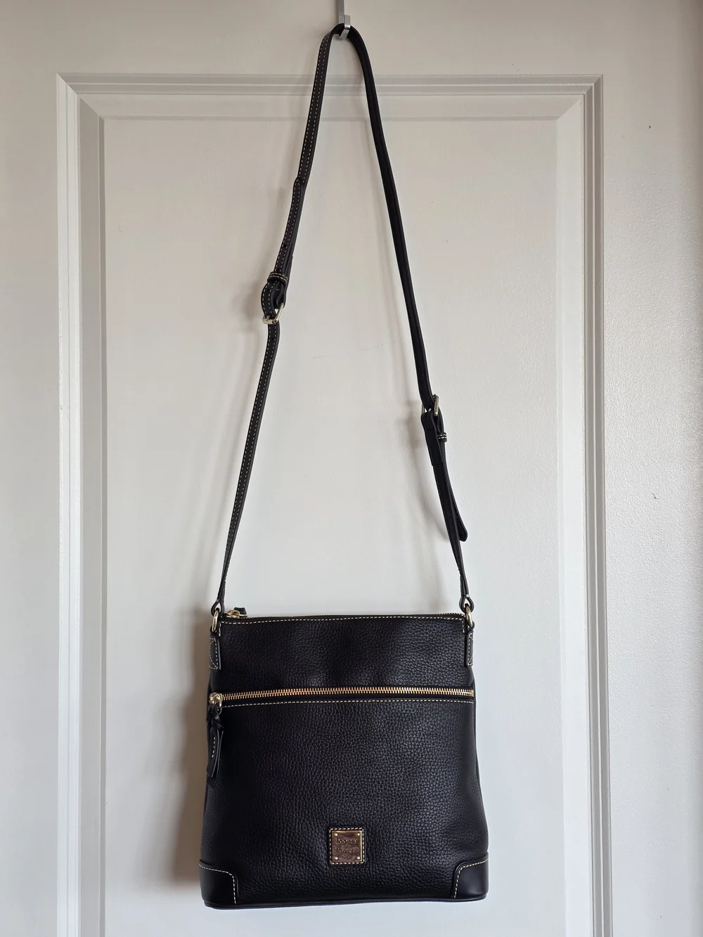 Dooney & Bourke nwot dooney